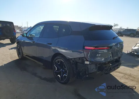 2024 BMW Ix xDrive50 из США, поврежденный, VIN WB523CF01RCR03239